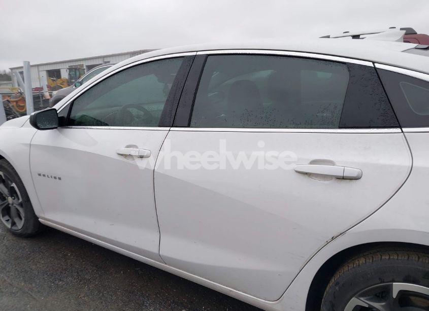 Photo 14 of 2022 Chevrolet Malibu FWD LT (VIN 1G1ZD5ST6NF206694)