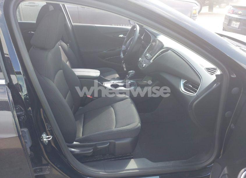 Photo 5 of 2023 Chevrolet Malibu FWD 1LT (VIN 1G1ZD5ST6PF169553)