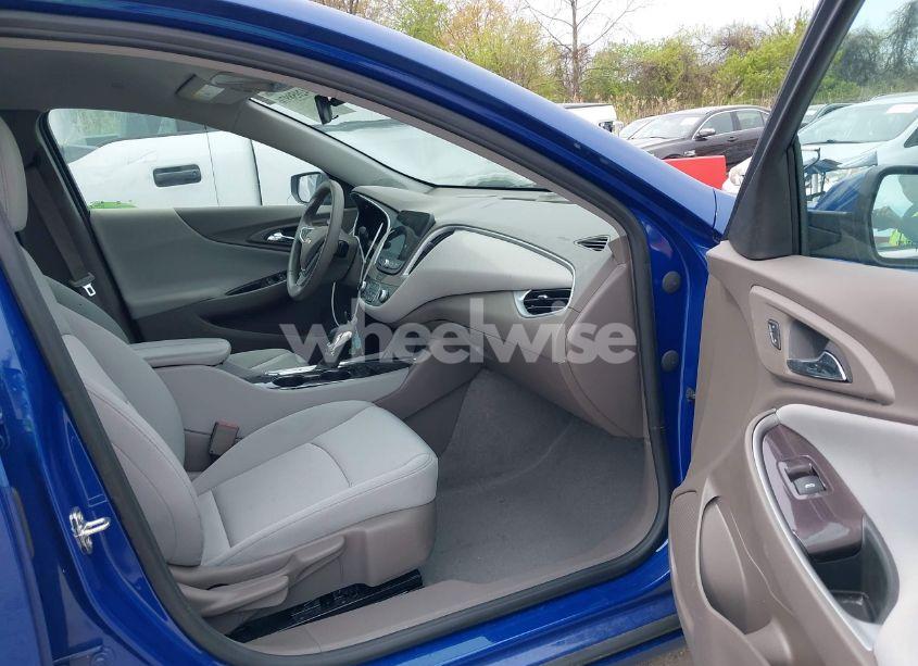 Photo 5 of 2023 Chevrolet Malibu FWD 1LT (VIN 1G1ZD5ST6PF174414)