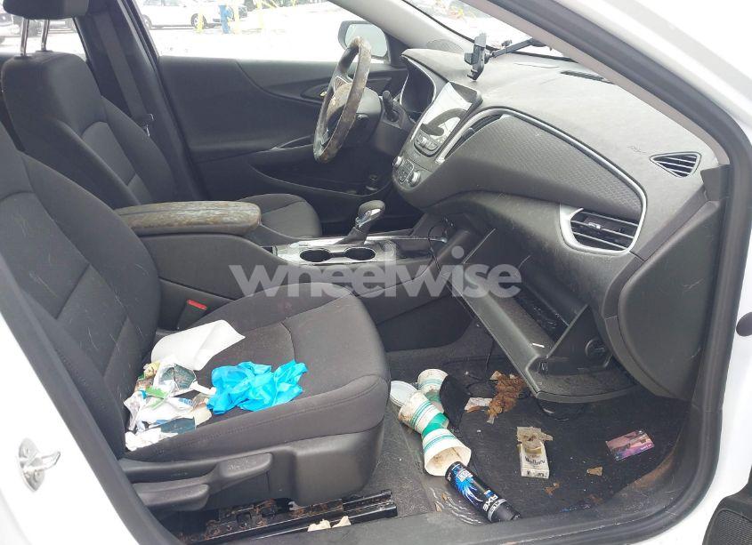 Photo 5 of 2023 Chevrolet Malibu FWD 1LT (VIN 1G1ZD5ST6PF179886)