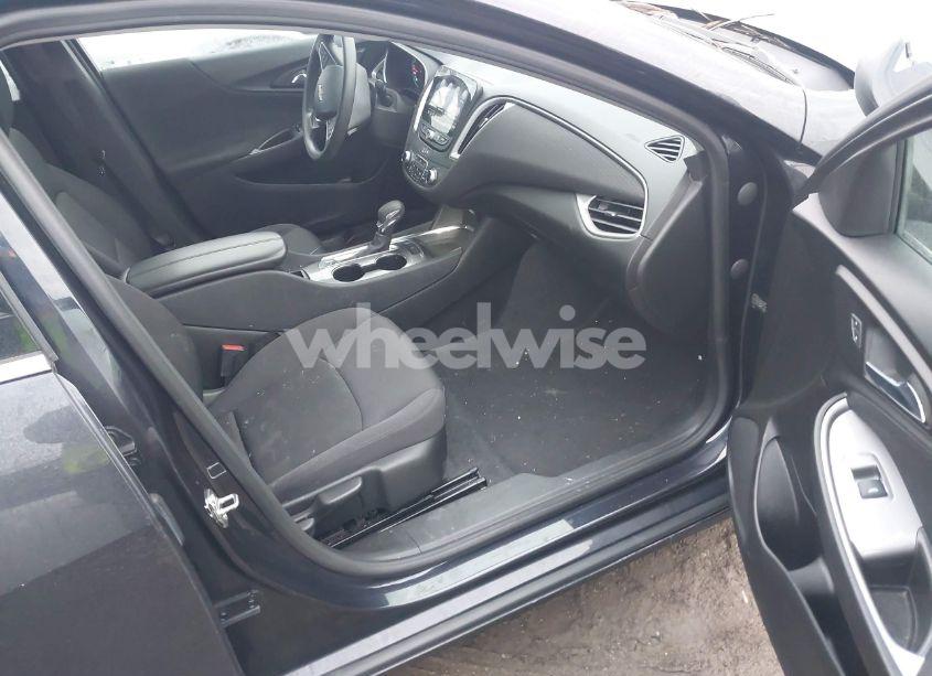 Photo 5 of 2023 Chevrolet Malibu FWD 1LT (VIN 1G1ZD5ST6PF184134)