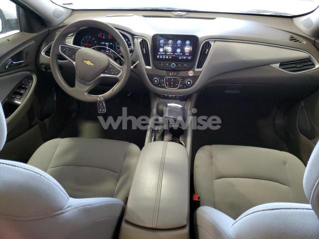 Photo 2 of 2023 CHEVROLET MALIBU LT N/A (VIN 1G1ZD5ST6PF190418)