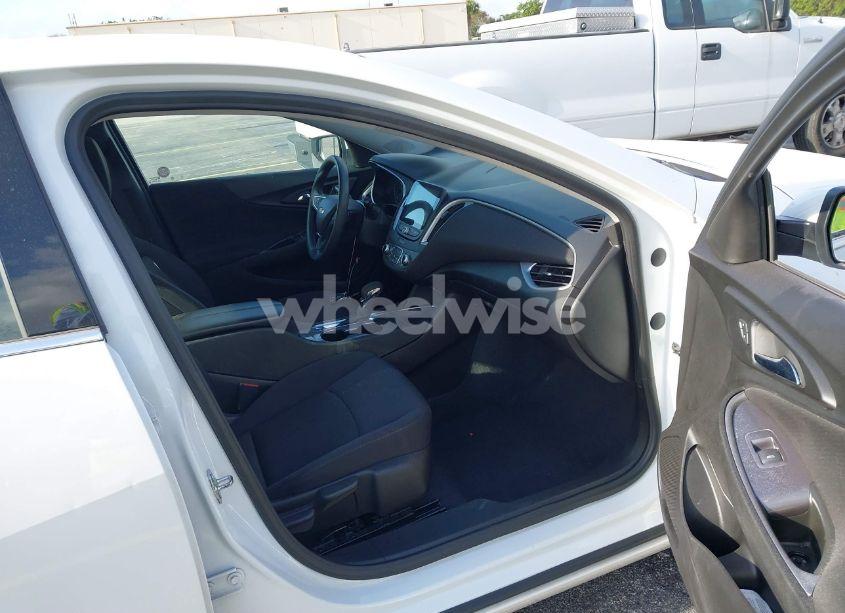 Photo 5 of 2023 Chevrolet Malibu FWD 1LT (VIN 1G1ZD5ST6PF207394)