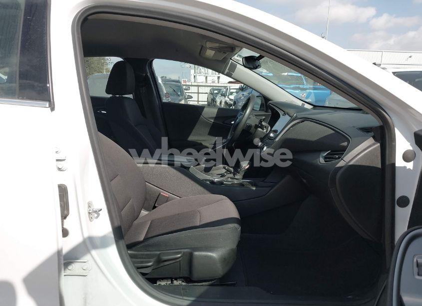 Photo 5 of 2023 Chevrolet Malibu FWD 1LT (VIN 1G1ZD5ST6PF222557)