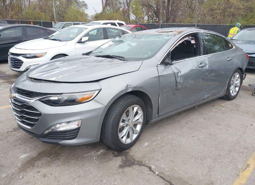 Photo 2 of 2023 Chevrolet Malibu FWD 1LT (VIN 1G1ZD5ST6PF232988)