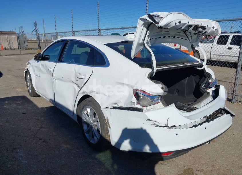 Photo 3 of 2024 Chevrolet Malibu FWD 1LT (VIN 1G1ZD5ST6RF104270)