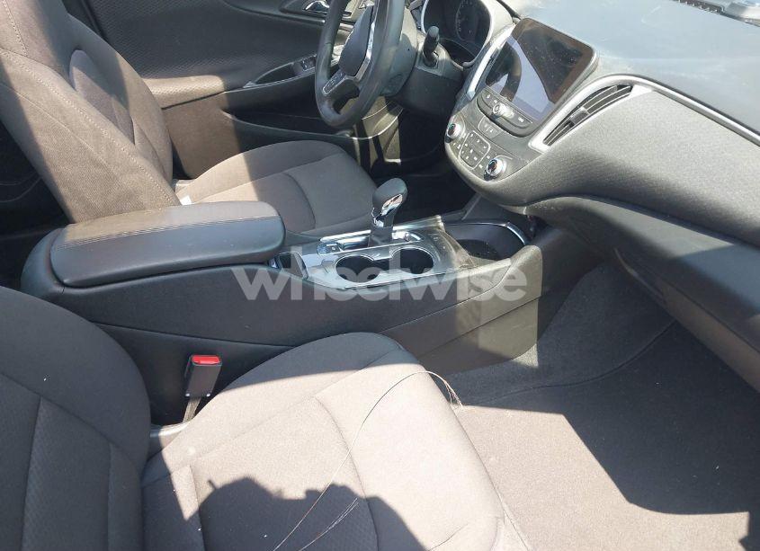 Photo 5 of 2024 Chevrolet Malibu LT (VIN 1G1ZD5ST6RF137575)