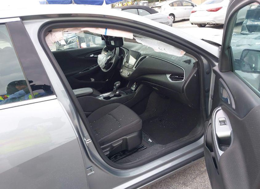 Photo 5 of 2024 Chevrolet Malibu FWD 1LT (VIN 1G1ZD5ST6RF143022)