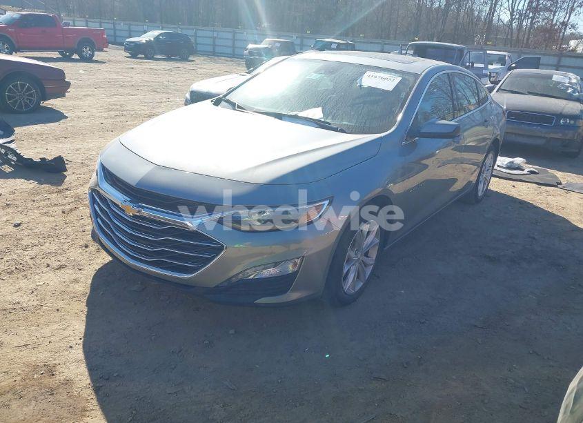 Photo 2 of 2024 Chevrolet Malibu FWD 1LT (VIN 1G1ZD5ST6RF145076)