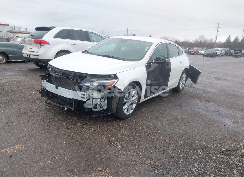 Photo 2 of 2024 Chevrolet Malibu FWD 1LT (VIN 1G1ZD5ST6RF163738)