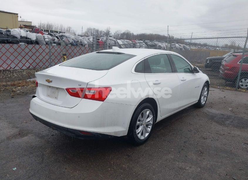 Photo 4 of 2024 Chevrolet Malibu FWD 1LT (VIN 1G1ZD5ST6RF163738)