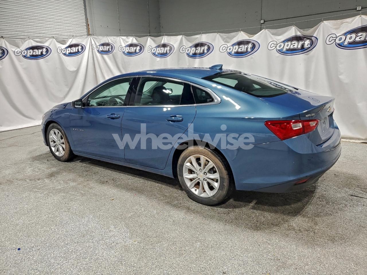 Photo 2 of 2024 CHEVROLET MALIBU LT (VIN 1G1ZD5ST6RF235019)