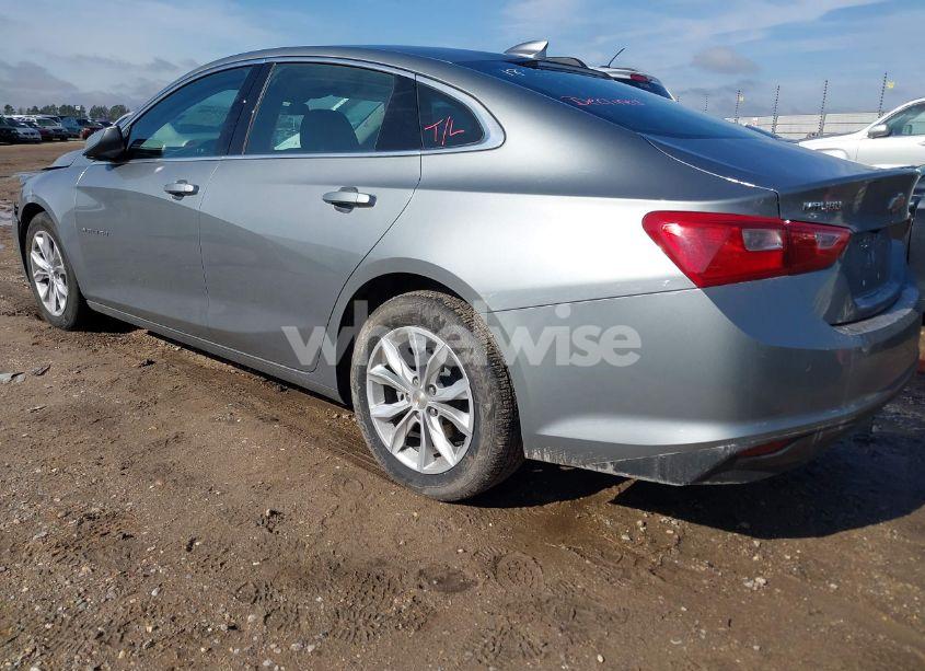 Photo 3 of 2025 Chevrolet Malibu FWD 1LT (VIN 1G1ZD5ST6SF123357)