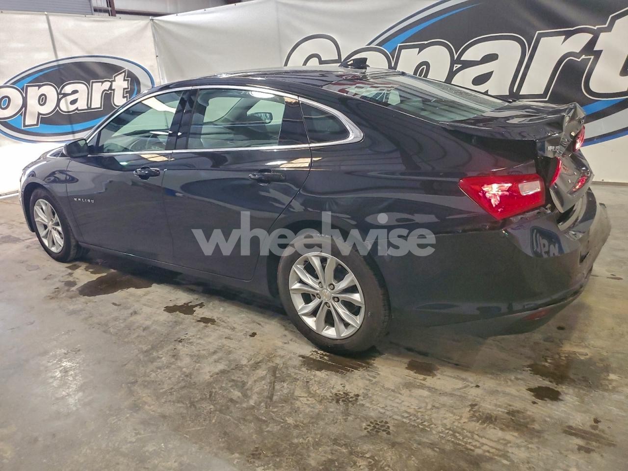 Photo 2 of 2025 CHEVROLET MALIBU LT (VIN 1G1ZD5ST6SF147240)