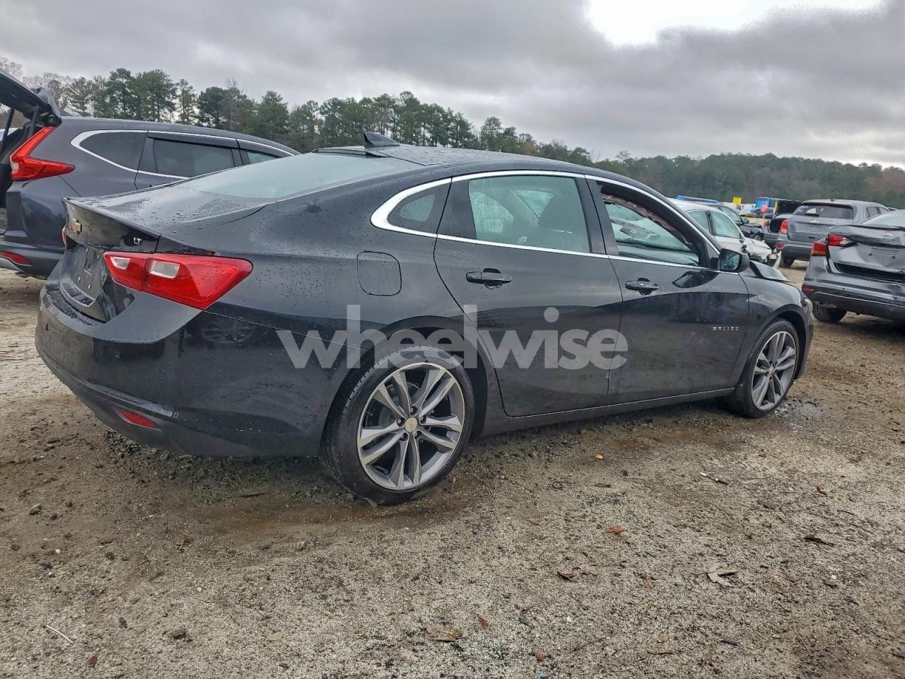 Photo 3 of 2025 CHEVROLET MALIBU LT (VIN 1G1ZD5ST6SF149893)