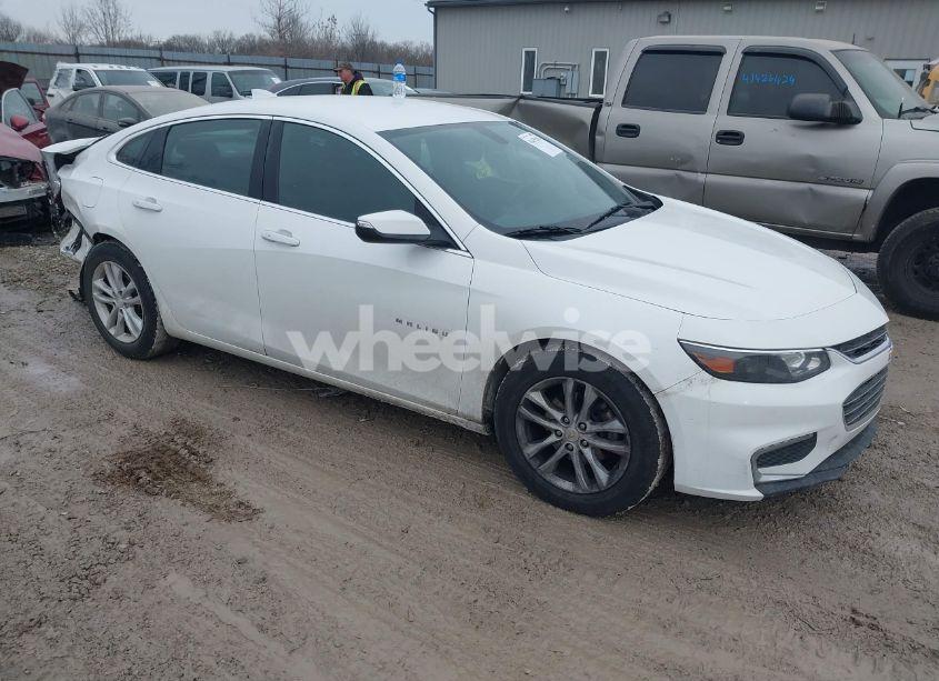 2018 Chevrolet Malibu LT (VIN 1G1ZD5ST7JF108915) main photo