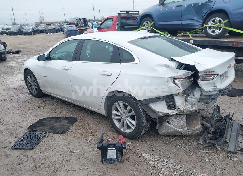 Photo 15 of 2018 Chevrolet Malibu LT (VIN 1G1ZD5ST7JF108915)