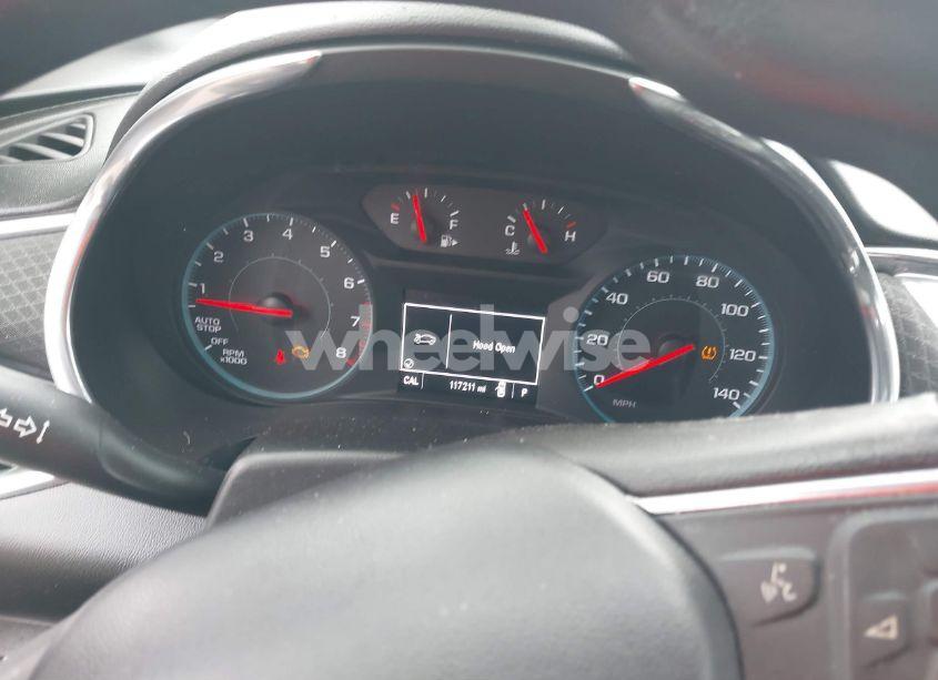 Photo 7 of 2018 Chevrolet Malibu LT (VIN 1G1ZD5ST7JF108915)