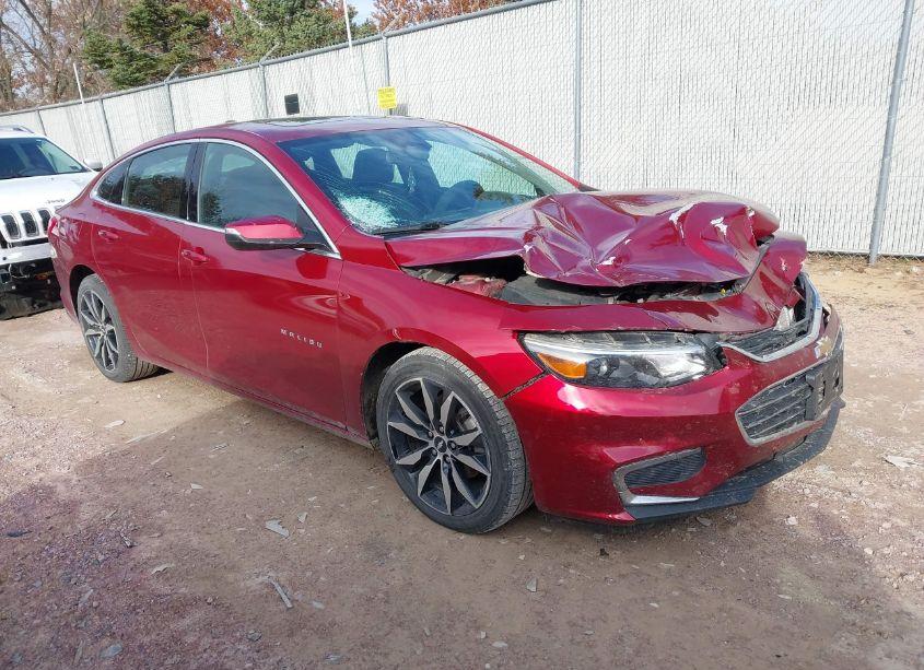 2018 Chevrolet Malibu LT (VIN 1G1ZD5ST7JF111135) main photo