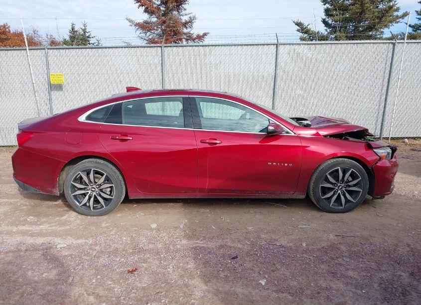 Photo 13 of 2018 Chevrolet Malibu LT (VIN 1G1ZD5ST7JF111135)