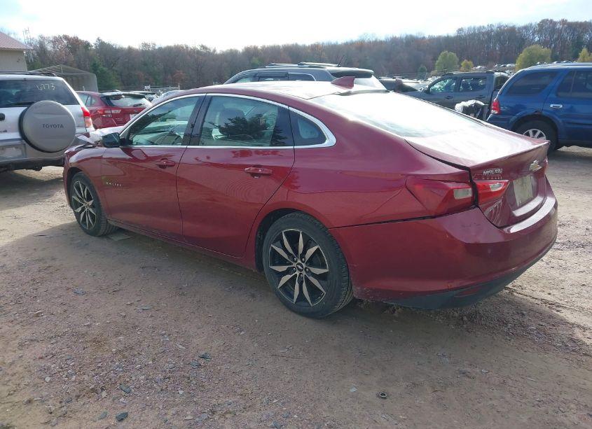 Photo 3 of 2018 Chevrolet Malibu LT (VIN 1G1ZD5ST7JF111135)