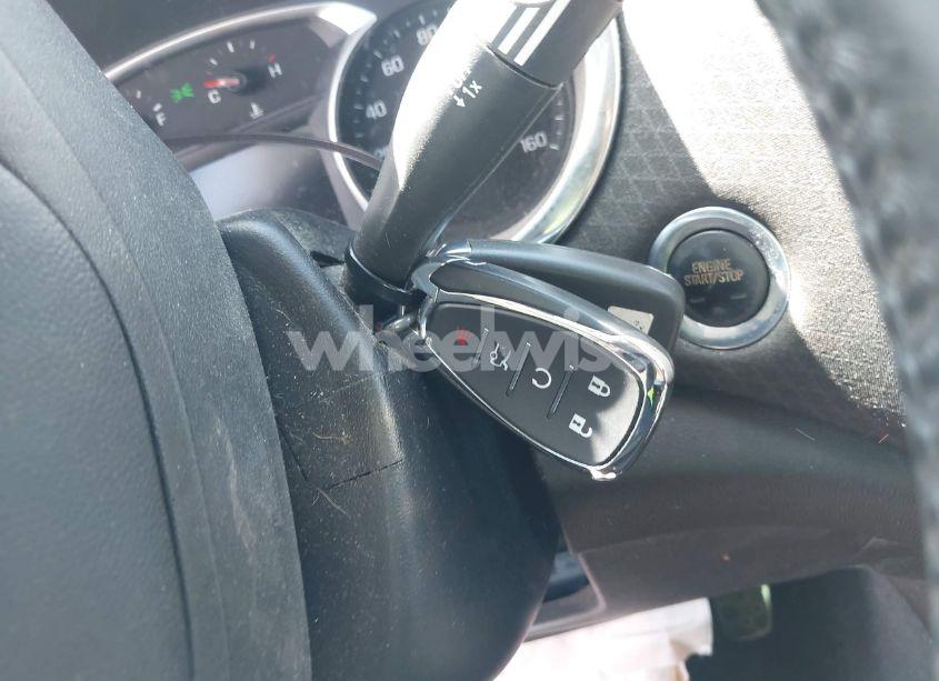 Photo 11 of 2018 Chevrolet Malibu LT (VIN 1G1ZD5ST7JF113869)