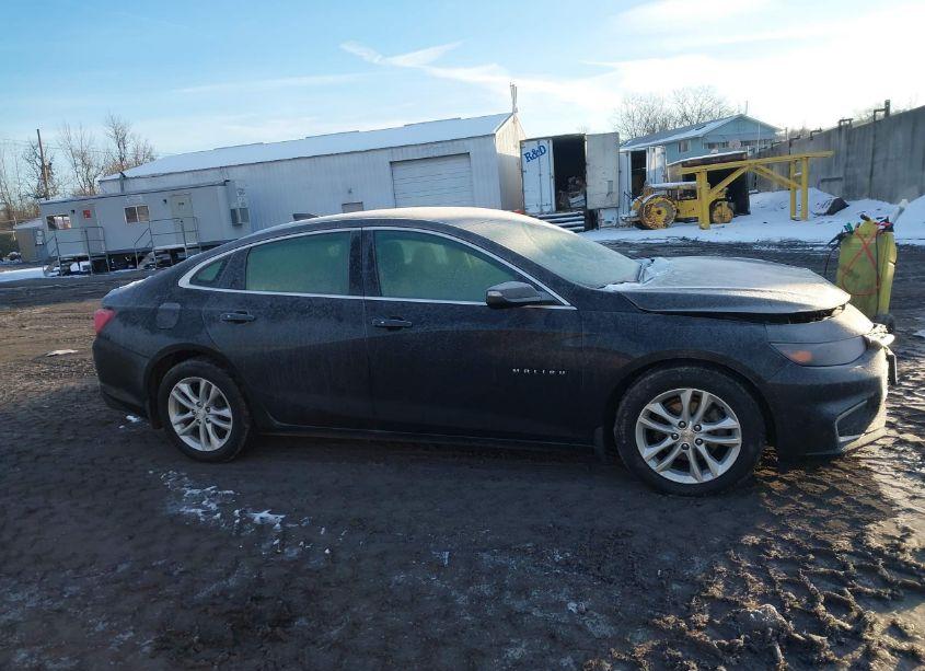 Photo 13 of 2018 Chevrolet Malibu LT (VIN 1G1ZD5ST7JF115623)