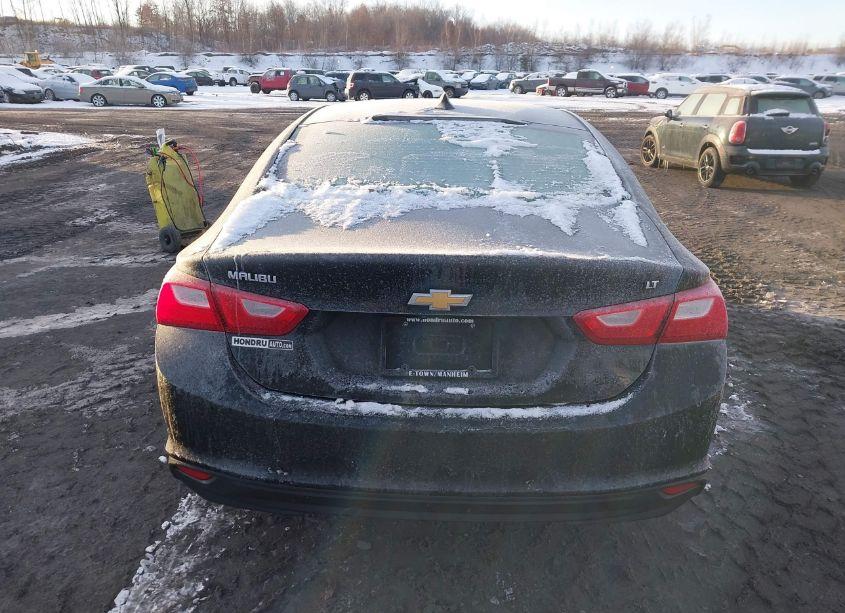 Photo 16 of 2018 Chevrolet Malibu LT (VIN 1G1ZD5ST7JF115623)