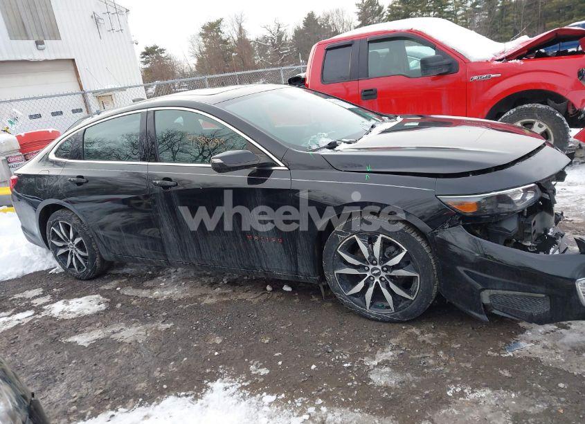 Photo 13 of 2018 Chevrolet Malibu LT (VIN 1G1ZD5ST7JF117288)