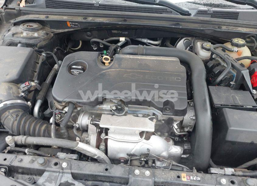 Photo 10 of 2018 Chevrolet Malibu LT (VIN 1G1ZD5ST7JF123527)