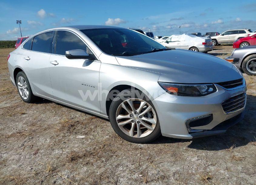 2018 Chevrolet Malibu LT (VIN 1G1ZD5ST7JF132714) main photo