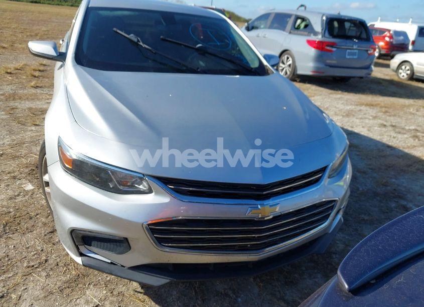 Photo 12 of 2018 Chevrolet Malibu LT (VIN 1G1ZD5ST7JF132714)