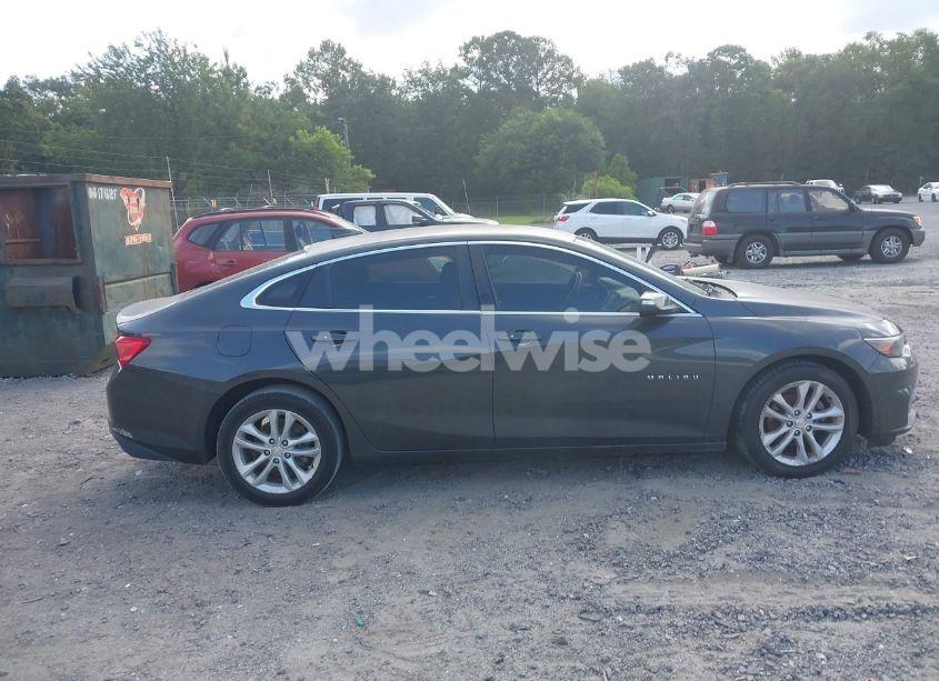 Photo 13 of 2018 Chevrolet Malibu LT (VIN 1G1ZD5ST7JF135760)