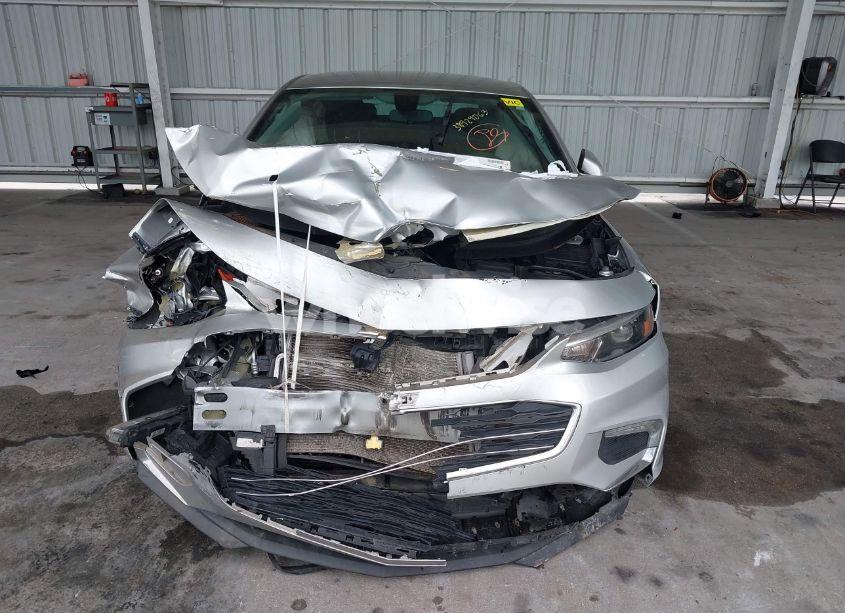 Photo 12 of 2018 Chevrolet Malibu LT (VIN 1G1ZD5ST7JF142837)