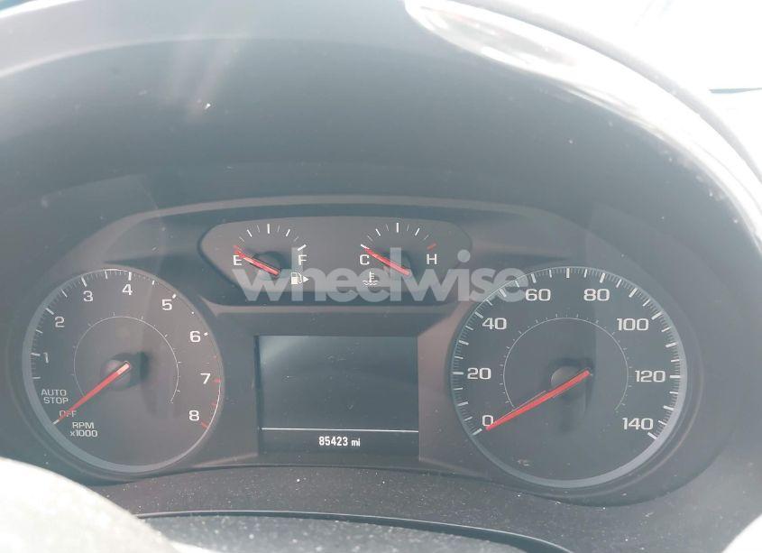 Photo 7 of 2018 Chevrolet Malibu LT (VIN 1G1ZD5ST7JF142837)