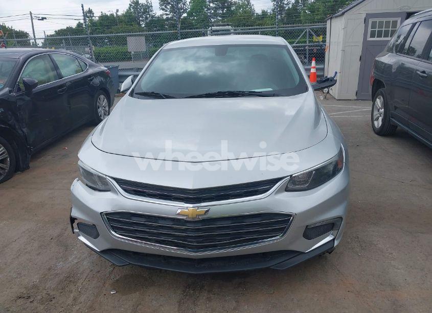 Photo 12 of 2018 Chevrolet Malibu LT (VIN 1G1ZD5ST7JF150565)