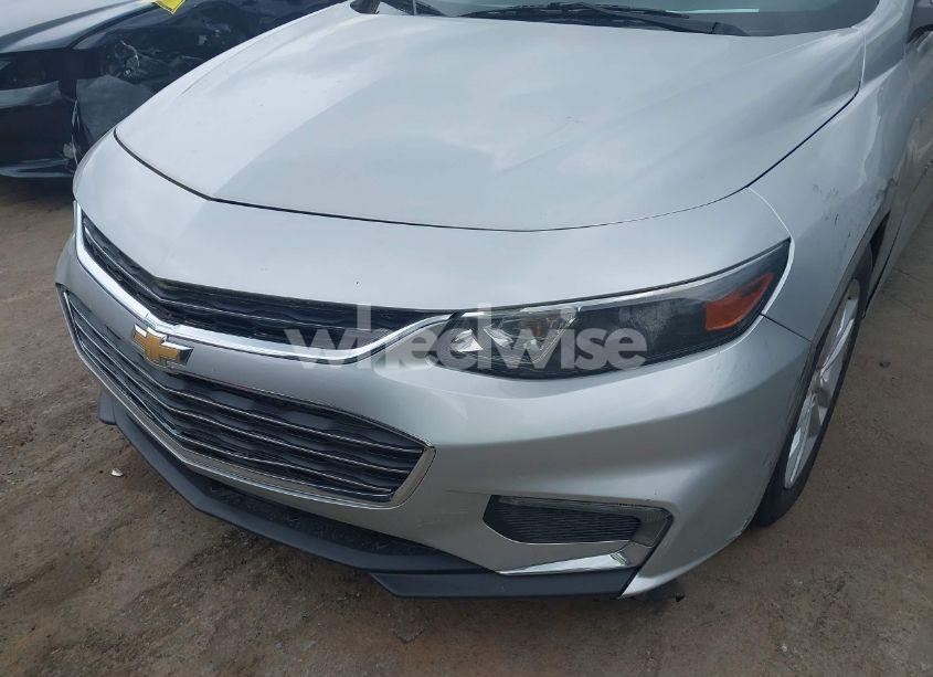 Photo 18 of 2018 Chevrolet Malibu LT (VIN 1G1ZD5ST7JF150565)