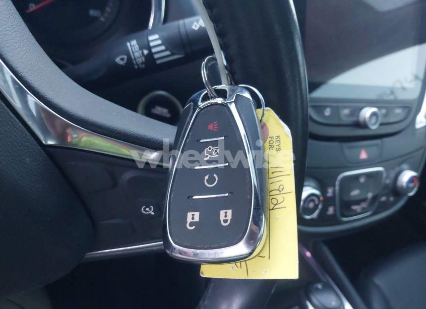 Photo 11 of 2018 Chevrolet Malibu LT (VIN 1G1ZD5ST7JF163770)