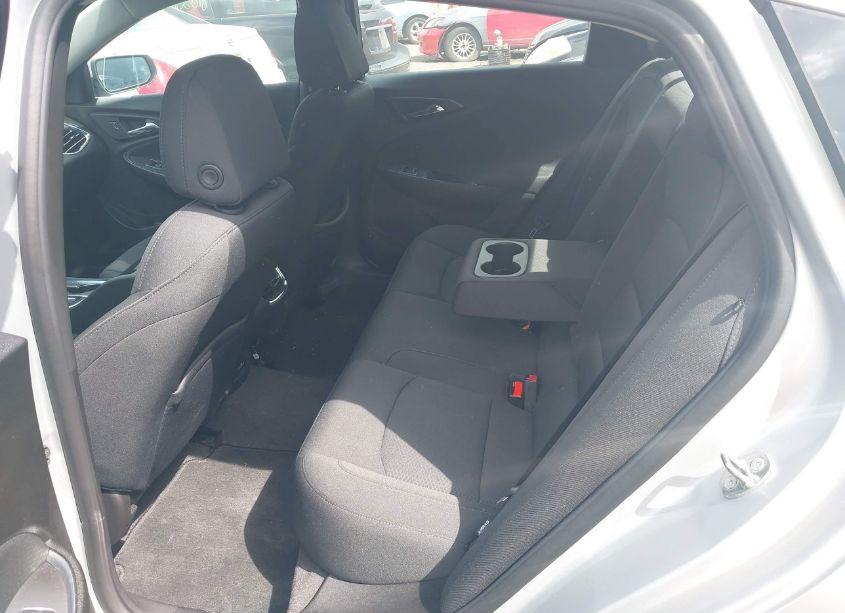 Photo 8 of 2018 Chevrolet Malibu LT (VIN 1G1ZD5ST7JF179953)