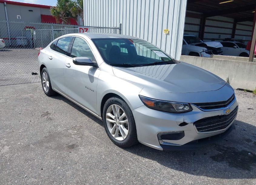 2018 Chevrolet Malibu LT (VIN 1G1ZD5ST7JF181038) main photo