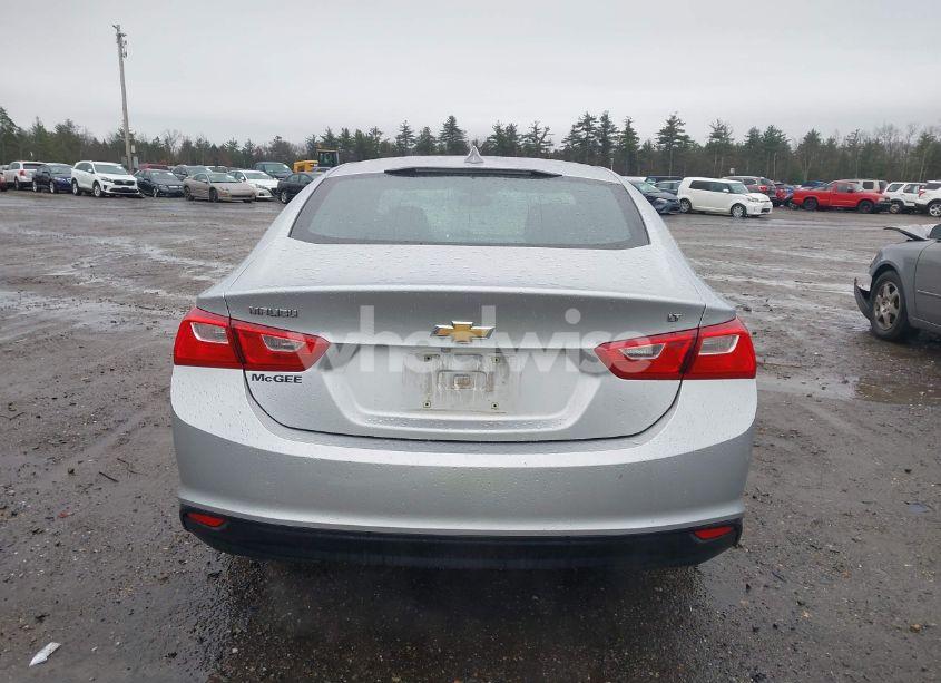 Photo 16 of 2018 Chevrolet Malibu LT (VIN 1G1ZD5ST7JF196834)