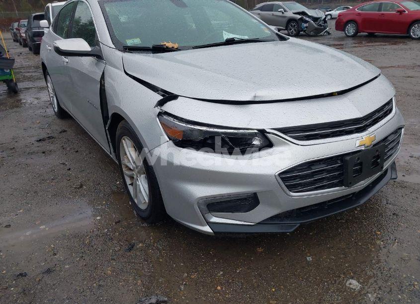 Photo 6 of 2018 Chevrolet Malibu LT (VIN 1G1ZD5ST7JF196834)