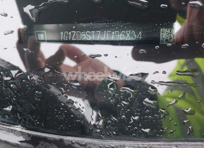 Photo 9 of 2018 Chevrolet Malibu LT (VIN 1G1ZD5ST7JF196834)