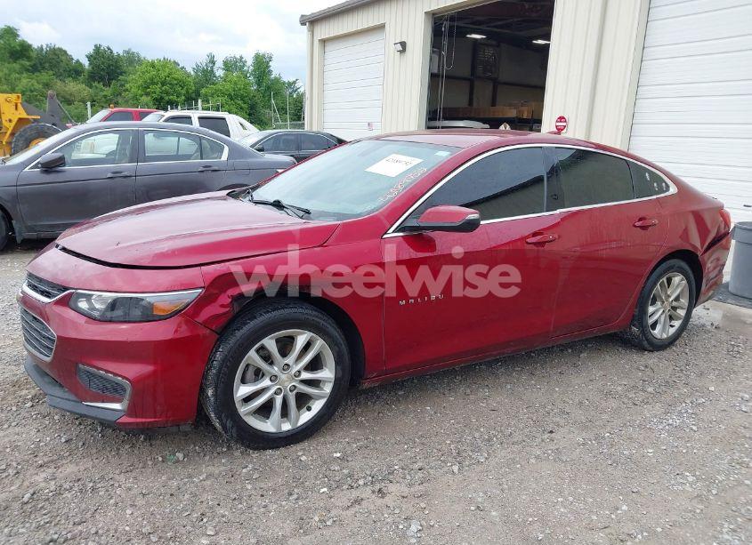 Photo 6 of 2018 Chevrolet Malibu LT (VIN 1G1ZD5ST7JF213373)