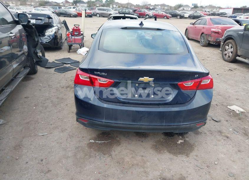 Photo 16 of 2018 Chevrolet Malibu LT (VIN 1G1ZD5ST7JF220887)