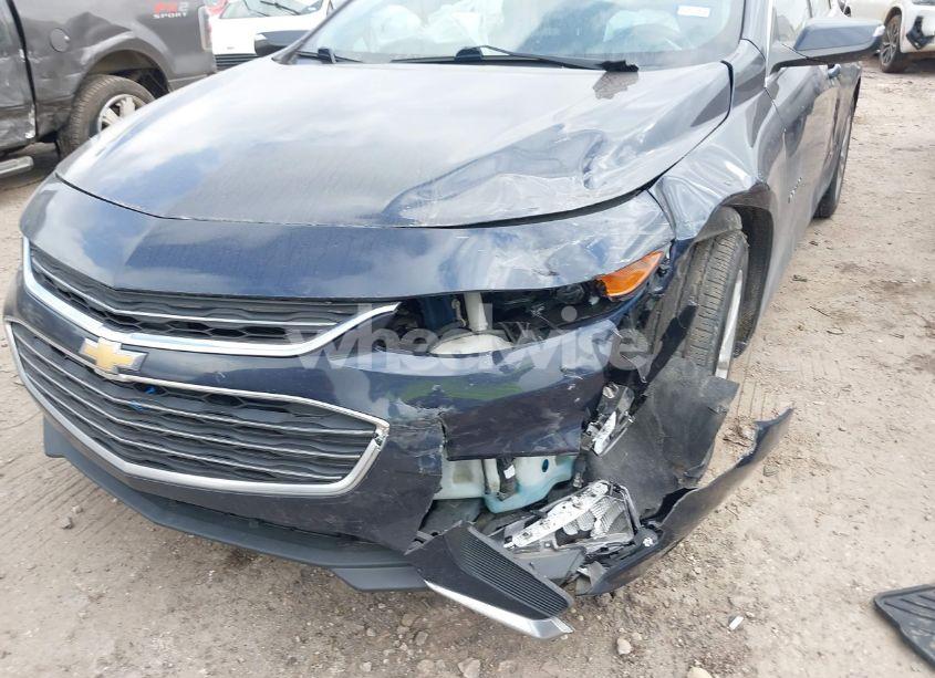 Photo 6 of 2018 Chevrolet Malibu LT (VIN 1G1ZD5ST7JF220887)