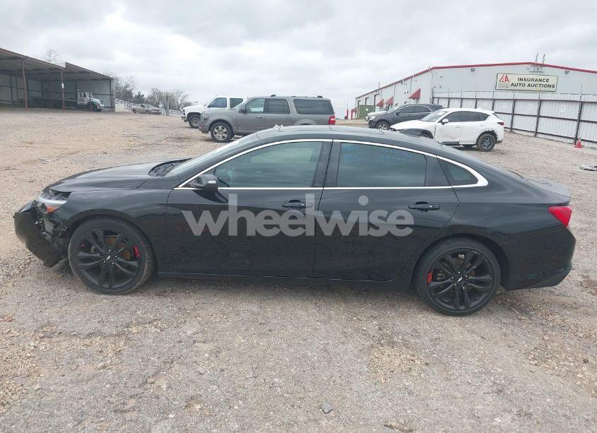 Photo 15 of 2018 Chevrolet Malibu LT (VIN 1G1ZD5ST7JF221831)