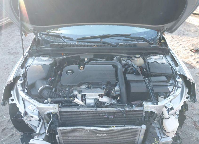 Photo 10 of 2018 Chevrolet Malibu LT (VIN 1G1ZD5ST7JF245059)