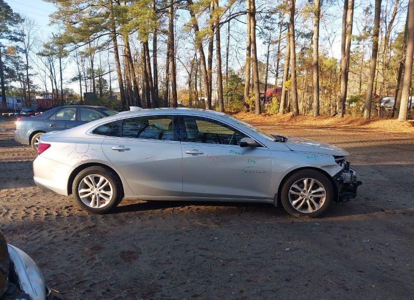 Photo 13 of 2018 Chevrolet Malibu LT (VIN 1G1ZD5ST7JF245059)