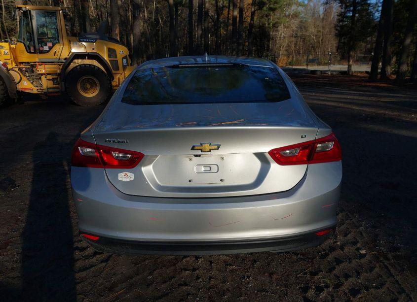 Photo 16 of 2018 Chevrolet Malibu LT (VIN 1G1ZD5ST7JF245059)